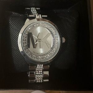 Michael kors silver watch